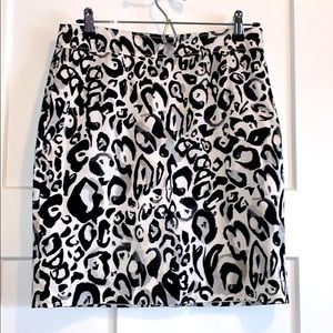 White and Black Leopard Pencil Skirt 6P